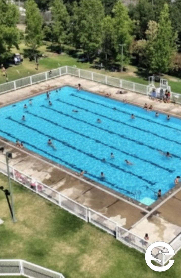 🇨🇱🎡 Las Condes abre temporada de piscinas 2025-2026 con beneficios para mayores 🎟.